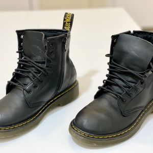 Dr Martens Doc’s 1460J Black Smooth Leather Youth Kids Size 2 Air Wair Side Zip